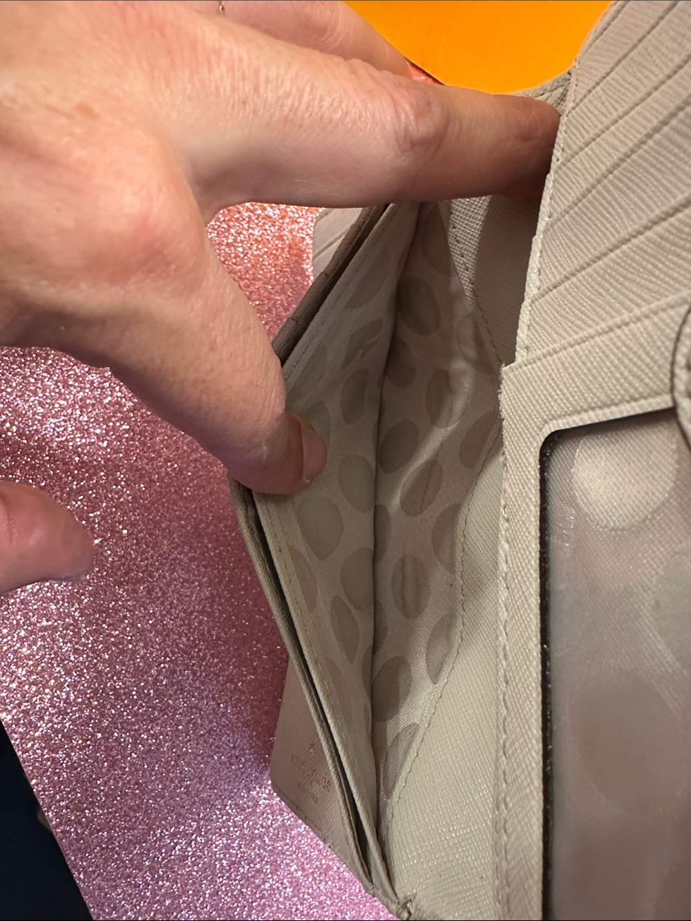 kate spade Pebbled Small Wallet in Light Beige - Picture 10 of 11